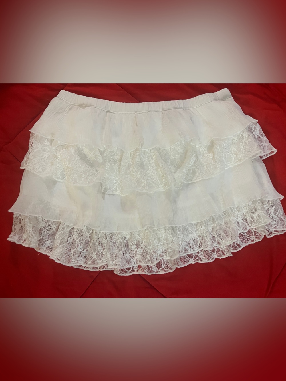 HOLLISTER Ruffled Lace Chiffon Skort with Pockets